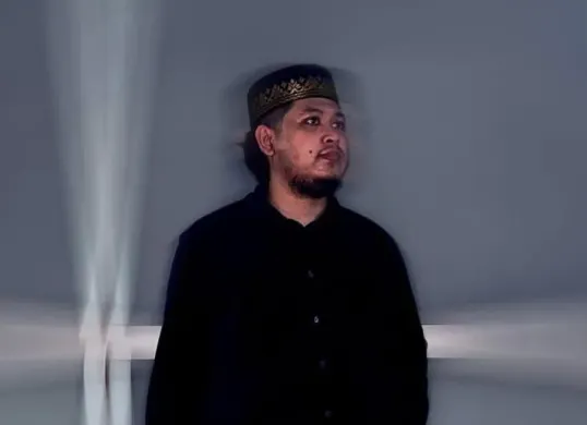 Komedian, Tretan Muslim mencuat usai munculnya pengakuan mengejutkan dari King Abdi. (Sumber: Instagram/@tretanmuslim)