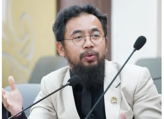 Anggota DPRD Provinsi Jawa Barat Agung Yansusan mendesak agar pelaku pelecehan seksual yang juga seorang dokter kandungan di Garut untuk di pidanakan dan dicabut gelar dokternya secara permanen. (Sumber: Capture Instagram Agung Yansusan)