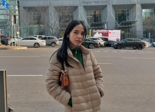 Tiktoker Dilan Janiyar yang diselingkuhi suami berkali-kali, kini ia dituntut harta gono-gini miliaran rupiah.  (Sumber: Instagram @Dilanjaniyar)