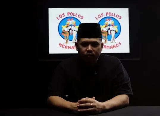 Tretan muslim pemilik usaha kuliner bebek Carok. (IG Tretan muslim)