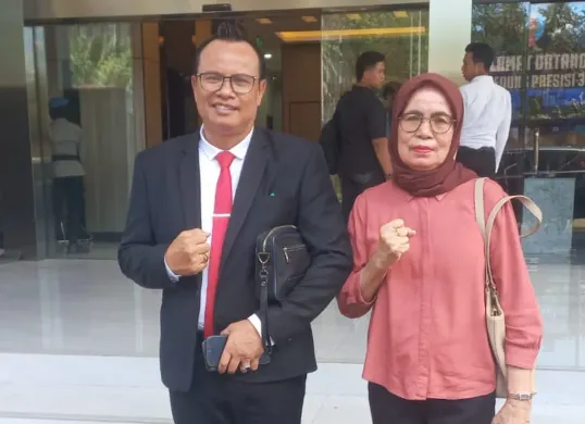 Kuasa Hukum Poltak Silitonga dan Wiwik Sudarsih di Propam Mabes Polri, Jakarta Selatan pada Senin, 14 April 2025. (Sumber: Dok. pribadi)