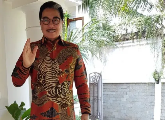 Hotma Sitompul sebelum Meninggal Dunia Hari Ini 16 April 2025 sempat dirawat di sebuah rumah sakit di Penang, Malaysia (Sumber: Instagram/hotmasitompoelofficial)