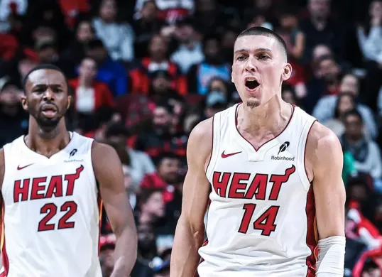 Miami Heat jadi tim terakhir yang lolos playoffs NBA 2025 di wilayah timur. (Sumber: Instagram @miamiheat)