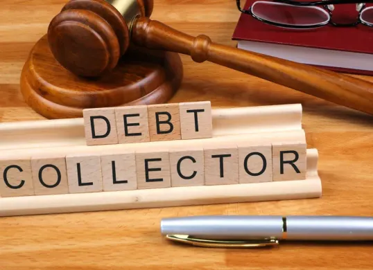 Ilustrasi - Apa saja dampak serius mengabaikan chat debt collector (DC) saat galbay pinjol. (Sumber: Pix4free)