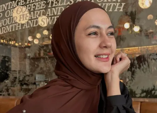 Potret Paula Verhoeven yang hanya menerima nafkah mut'ah berdasarkan hasil putusan Pengadilan Agama (PA). (Sumber: Instagram/@paulaverhoeven)