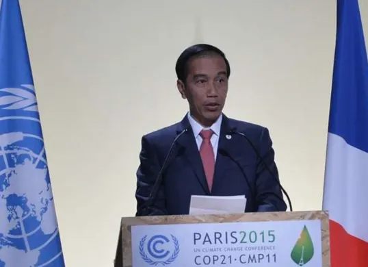 Joko Widodo, sewaktu masih menjadi presiden Indonesia, berpidato dalam Konferensi Perubahan Iklim PBB 2015. (Sumber: itoldya test1 - GetArchive)