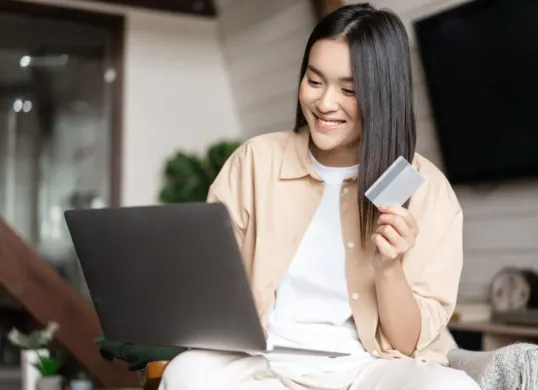 Cara mudah cairkan dana Rp10.000.000 dari Paylater Akulaku ke akun GoPay. (Sumber: Freepik)
