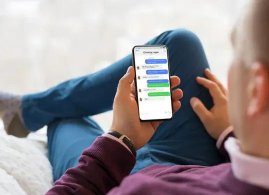 Temukan cara mengatasi masalah iMessage yang tidak bisa aktif di iPhone. (Sumber: Pinterest/Technobezz)