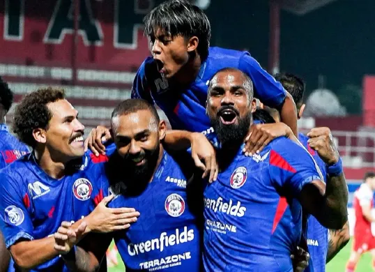 Prediksi line up Liga Indonesia All Star vs Arema FC di Piala Presiden 2025 (Foto: Instagram/@aremafcofficial)