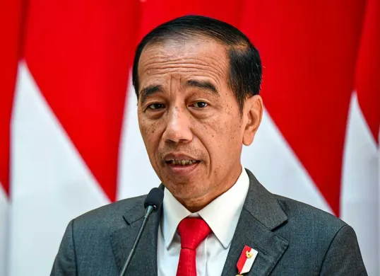 Polisi menetapkan 8 tersanka terkait ijazah palsu Jokowi. (Sumber: Instagram/Jokowi)