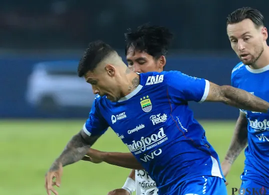 Ciro Alves dipastikan tinggalkan Persib setelah Liga 1 musim 2024-25 berakhir. (Sumber: Poskota.co.id | Foto: Ade Mamad)