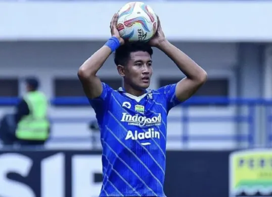 I Putu Gede Juni Antara dirumorkan berpeluang kembali bergabung dengan Persib Bandung untuk menghadapi kompetisi Liga 1 musim depan. Kabar tersebut mencuat melalui akun Instagram @transfermarkt.co.id (Sumber: Dok/Persib)