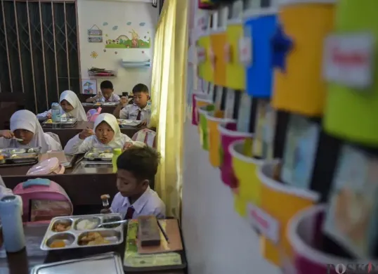 Ilustrasi siswa penerima MBG. (Sumber: Poskota)