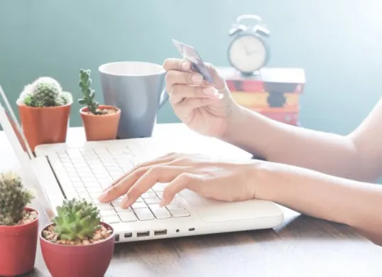 Cara Cek KTP Anda Terdaftar Pinjol atau Tidak secara Online dan Offline (Sumber: Freepik)