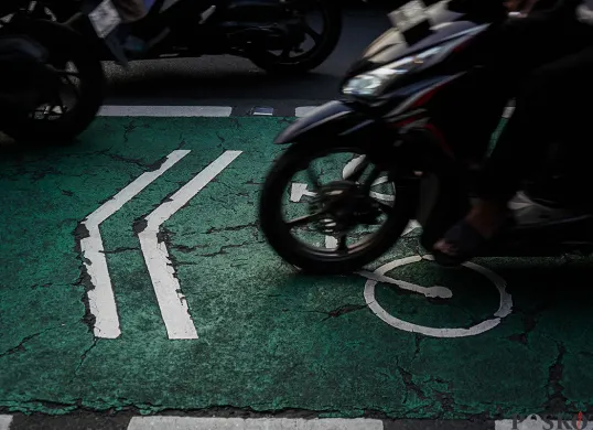 Penertiban Jalur Sepeda di Jakarta
