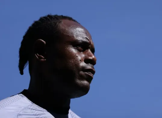 Victor Igbonefo segera tinggalkan Persib Bandung usai menyabet gelar juara Liga 1 2024-25. (Foto: persib.co.id)