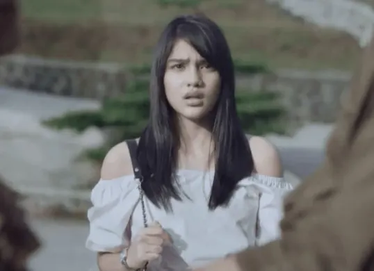 Film The Other Side tayang mulai hari ini, cek sinopsis dan link nonton. (Sumber: Vidio)