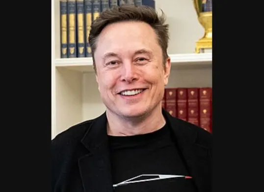 Elon Musk dikabarkan kehilangan triliunan rupiah usai saham Tesla merosot. (Sumber: Istimewa)