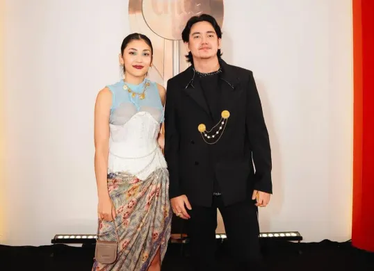 Pasangan selebritas Canti Tachril dan Adipati Dolken. (Sumber: Instagram/@adipati)