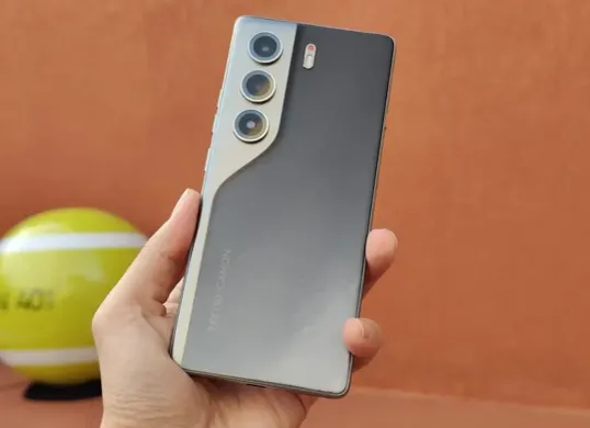 Spesifikasi Tecno CAMON 40 (Sumber: Pinterest)