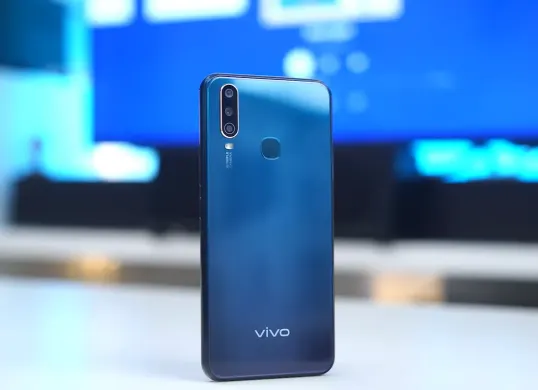 Spesifikasi dan Harga Smartphone Vivo Y17 (Sumber: YouTube/GadgetIn)