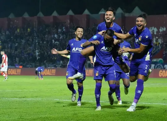  Pertandingan seru di pekan ke-12 BRI Super League 2025-2026 akan mempertemukan Persik Kediri vs Persebaya Surabaya, pada Jumat, 7 September 2025. (Sumber: Dok.Persik)