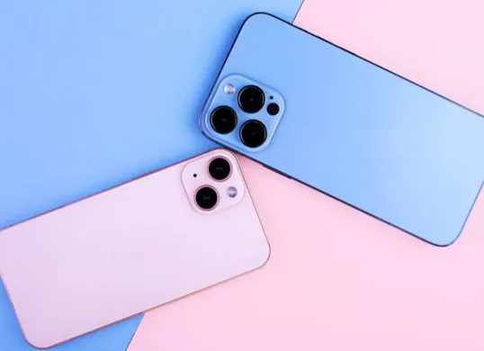 Ilustrasi ponsel Apple iPhone. (Sumber: Freepik)