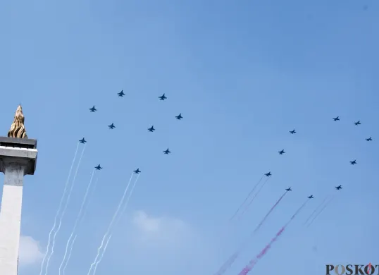 Flypast Pesawat Tempur TNI AU di HUT ke-80 RI