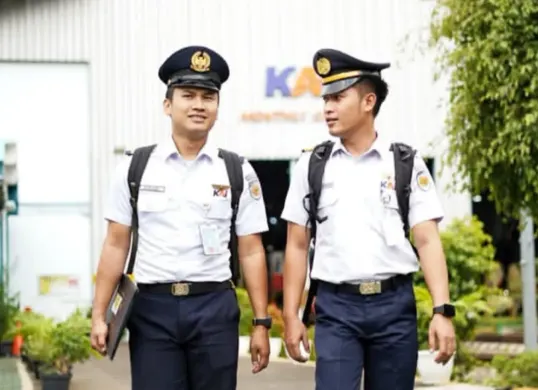 Pengumuman hasil seleksi administrasi rekrutmen KAI 2025. (Sumber: Instagram/@kai121_)
