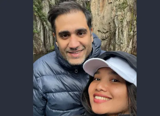 Siaspora Indonesia di Denmark, Salsa Erwina Hutagalung bersama dengan suaminya. (Sumber: Instagram/@salsaer)