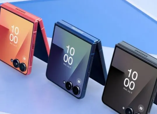 Tampilan fitur Multi Window di Samsung Galaxy Z Fold7 yang memungkinkan pengguna membuka hingga tiga aplikasi sekaligus. (Sumber: Dok/Samsung.com)