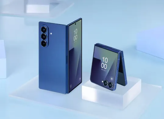 Kehadiran Samsung Galaxy Z Fold 7 turut menjadi penanda persaingan ketat dengan Apple, yang sebelumnya meluncurkan iPhone 17 Pro Max. (Sumber: X/@sondesix)