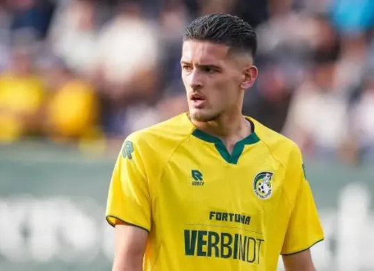 Justin Hubner dapat kartu merah, pelatih Fortuna Sittard geram sampai sebut bodoh. (Sumber: Instagram)
