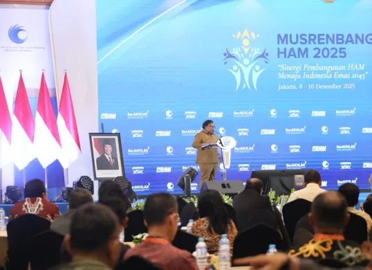 Wakil Menteri Dalam Negeri Ribka Haluk menyampaikan arahan dalam Musrenbang HAM 2025 bertema “Sinergi Pembangunan HAM Menuju Indonesia Emas 2045” di Jakarta, Senin, 8 Desember 2025. (Sumber: Puspen Kemendagri)