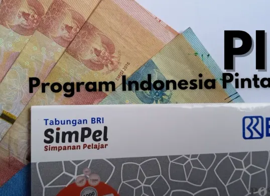 Ilustrasi - Pencairan PIP lewat buku tabungan SimPel BRI. (Sumber: Poskota/Neni Nuraeni)