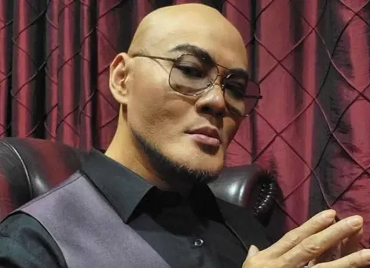 Total kekayaan Deddy Corbuzier hampir tembus Rp1 triliun! Ini rincian 19 tanah dan bangunan yang dimilikinya. (Sumber: Pinterest)