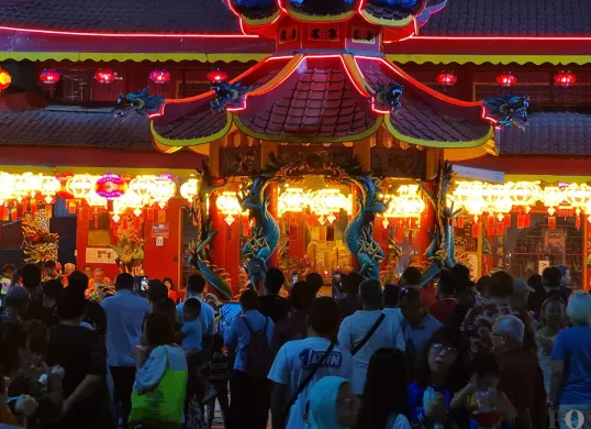 Perayaan Cap Go Meh (Sumber: Poskota/Pandi Ramedhan)