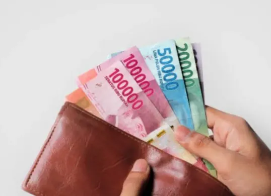 Aplikasi penghasil uang ini beri pengguna penghasilan tambahan hingga Rp144.000 per minggu. (Sumber: Getty Images/Dicky Algofari)