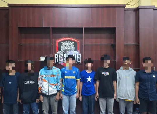Polda Banten menangkap sepuluh orang terduga joki balap liar di Kota Serang, Banten, Minggu, 16 Februari 2025. (Sumber: Dok. Polda Banten)