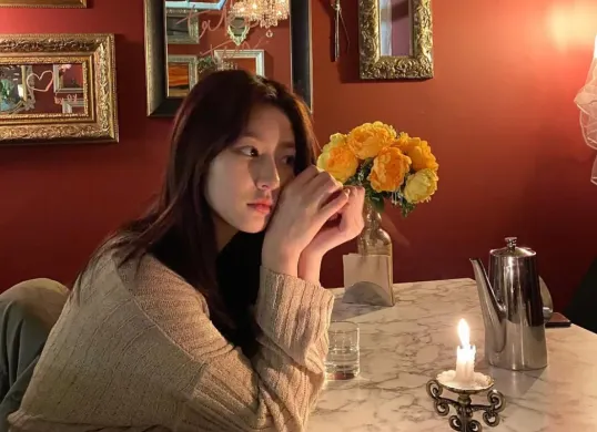 Kim Sa Ron telah menyelesaikan proyek film terakhirnya sebelum meninggal dunia. (Sumber: Instagram/@ron_sae)