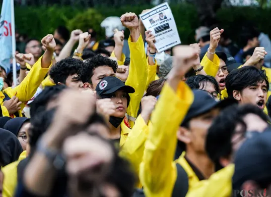 BEM SI bakal long march dari FX Sudirman menuju Polda Metro Jaya hari ini.(Sumber: Poskota/Bilal Nugraha Ginanjar)