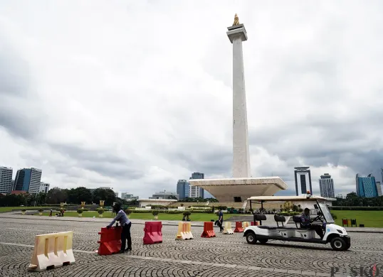 Salah satu tempat wisata gratis di Jakarta yang bisa dijadikan pilihan saat libur Lebaran yakni, Monumen Nasional (Monas). (Sumber: Poskota/Bilal Nugraha Ginanjar)