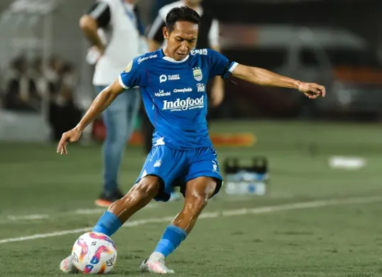 Gelandang PERSIB, Beckham Putra Nugraha terkena hukuman sanksi Komdis. (Sumber: Dok Pribadi Instagram @beckham_put7)