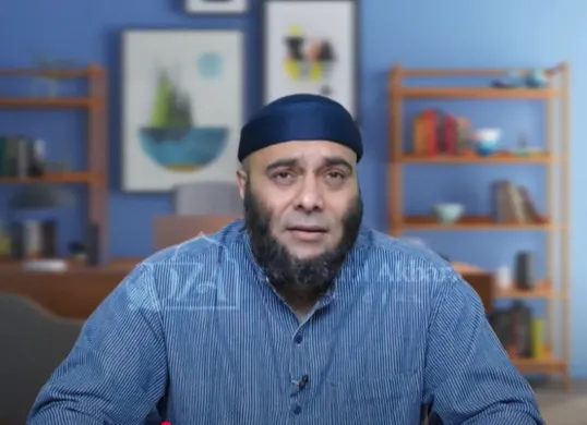 dr Zaidul Akbar menjelaskan kondisi tubuh ketika berpuasa. (Sumber: Tangkap Layar YouTube/dr Zaidul Akbar Official)