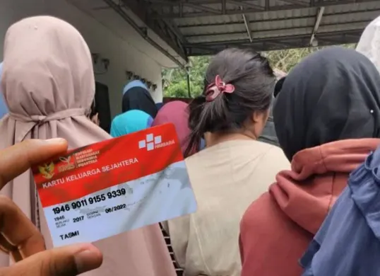 Info pencairan 3 jenis bansos hari ini. (Sumber: Facebook @info Bansos PKH)