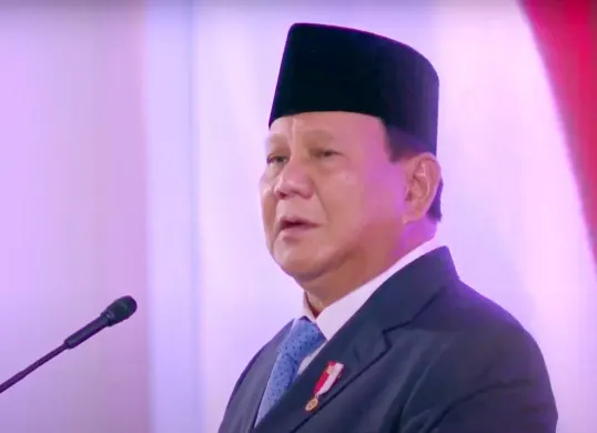 Potret Presiden RI, Prabowo Subianto saat meresmikan Badan Pengelola Investasi (BPI) Danantara. (Sumber: YouTube/Sekretariat Presiden)