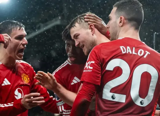 Cek jadwal pertandingan di Liga Inggris pekan ke-21 2025/2026 malam ini 
(Sumber: Instagram/manchesterunited)