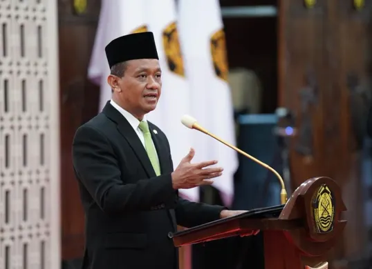 Menteri Bahlil pastikan bentuk tim khusus yang akan memantau kualitas BBM untuk masyarakat. (Sumber: Instagram/@bahlillahadalia)