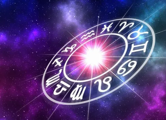 Ramalan paling hoki besok Senin, 3 Maret 2025. (Sumber: Pinterest/Astrology)