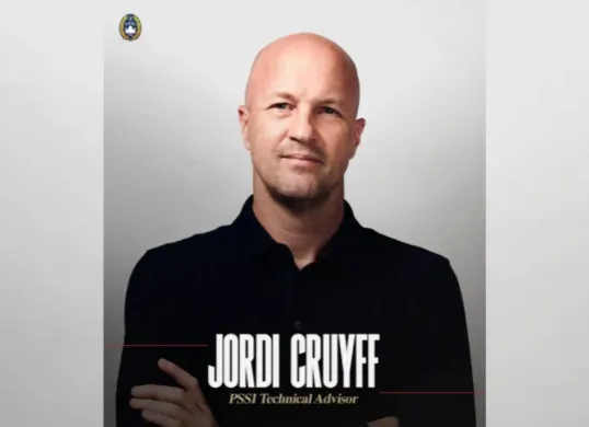 Erick Thohir umumkan Jordi Cruyff sebagai penasihat teknis, fokus pada persiapan Piala Dunia 2026. (Sumber: Instagram/@pssi)